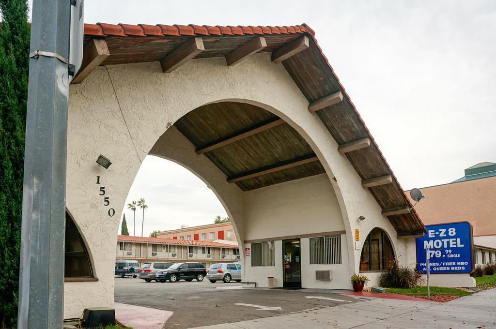 Ez 8 Motel San Jose I Esterno foto